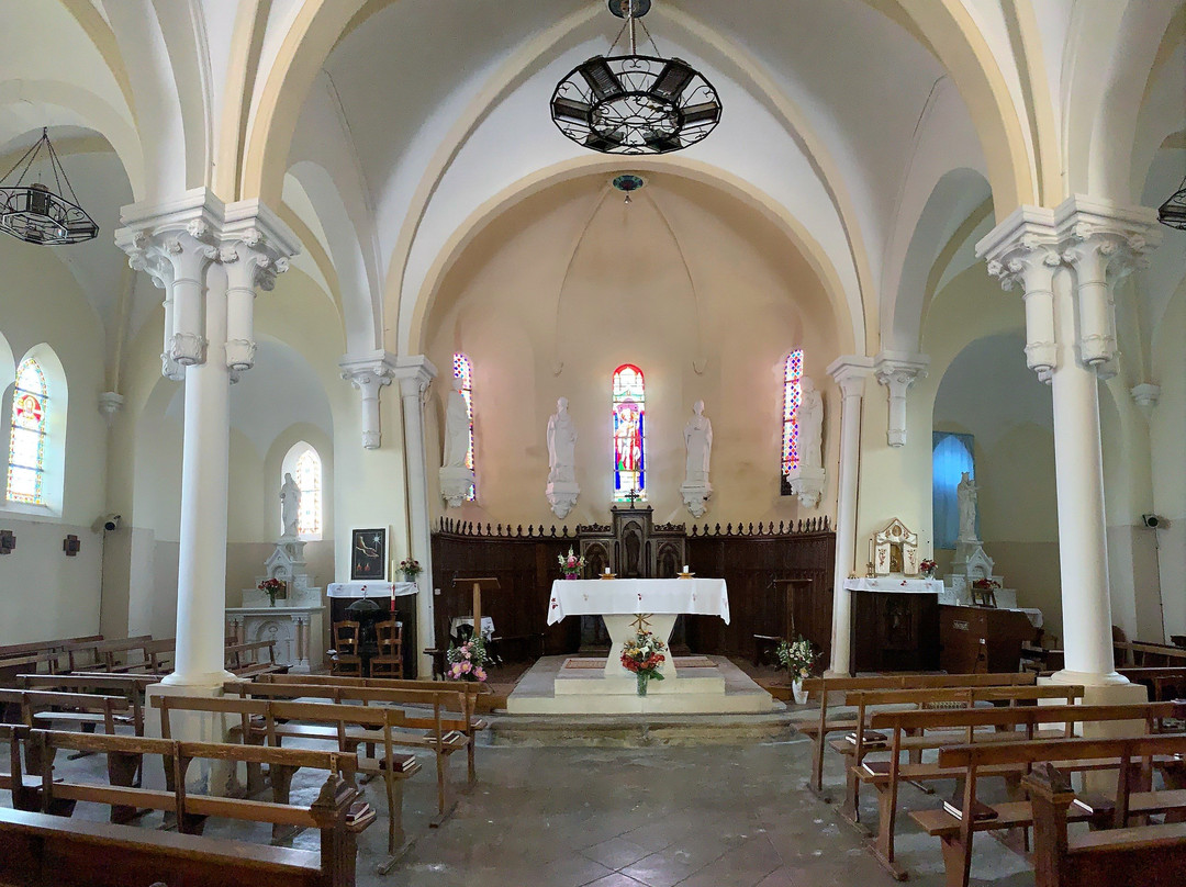 Eglise Saint-Hilaire景点图片