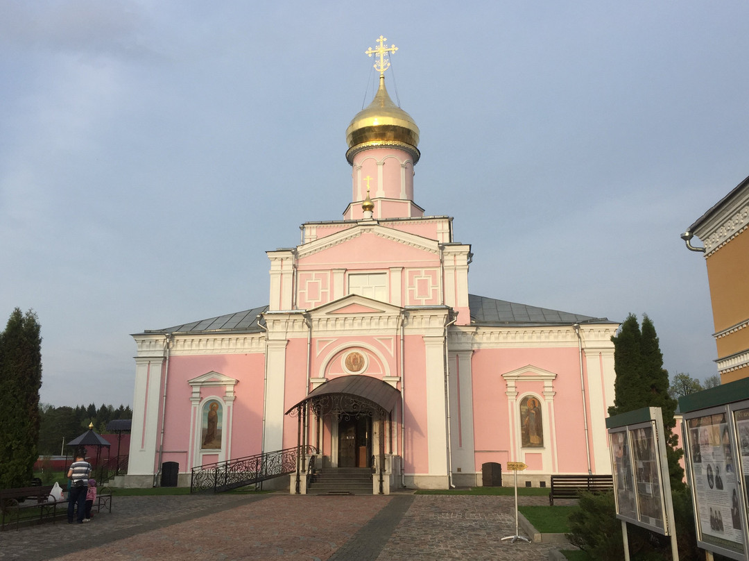 Trinity-Odigitrievsky Stavropigialny Convent Zosimova Deserts景点图片