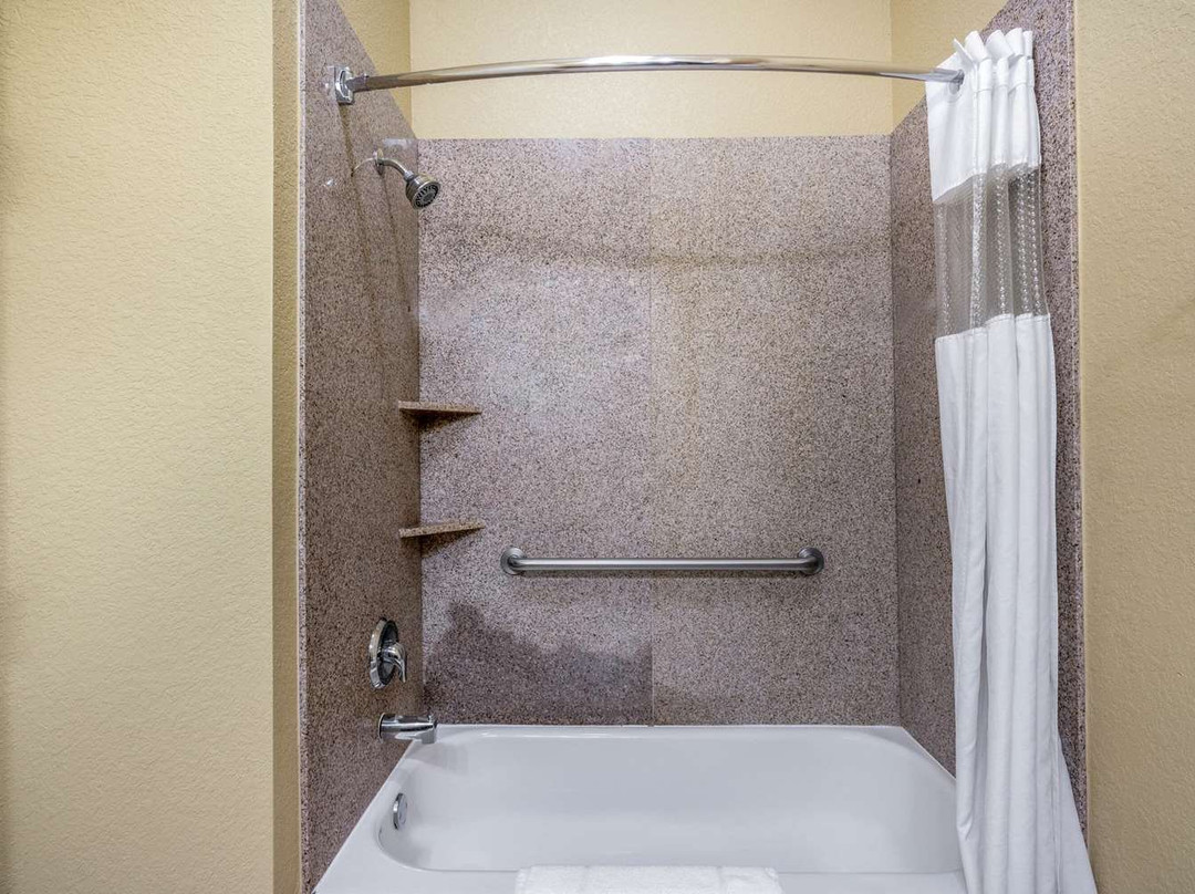 La Quinta Inn & Suites by Wyndham Vicksburg主图