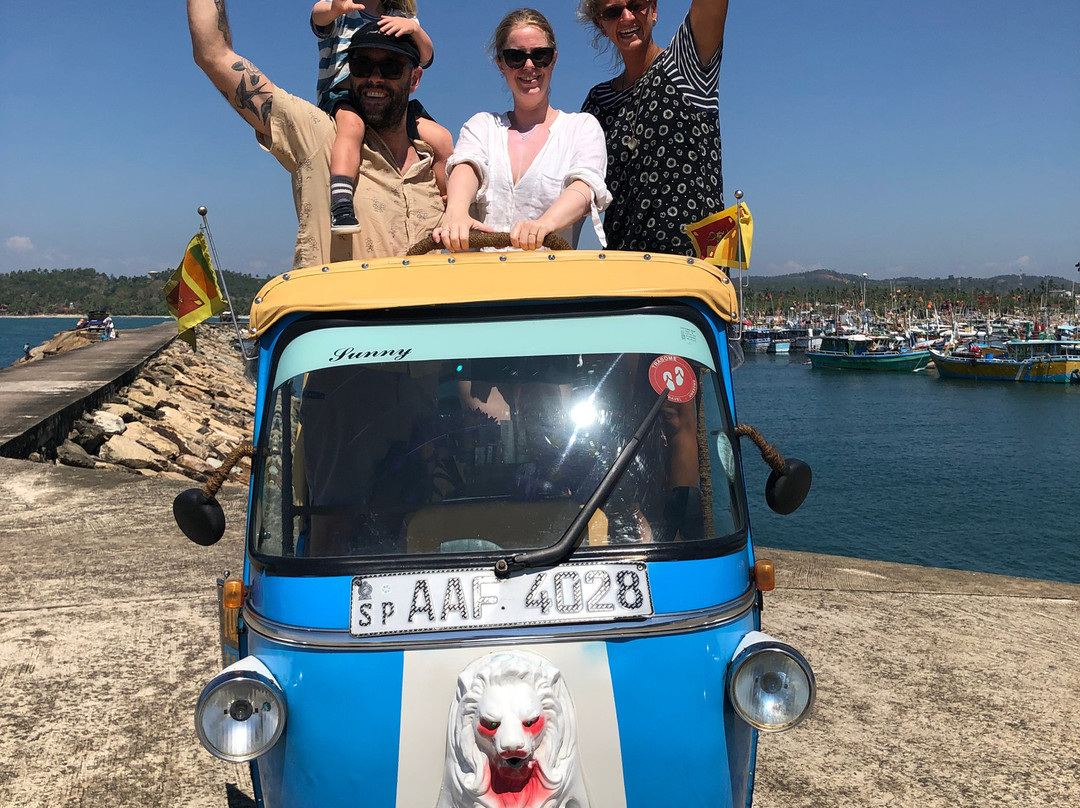 Tuk Tuk Safari Sri Lanka-加勒必去景点
