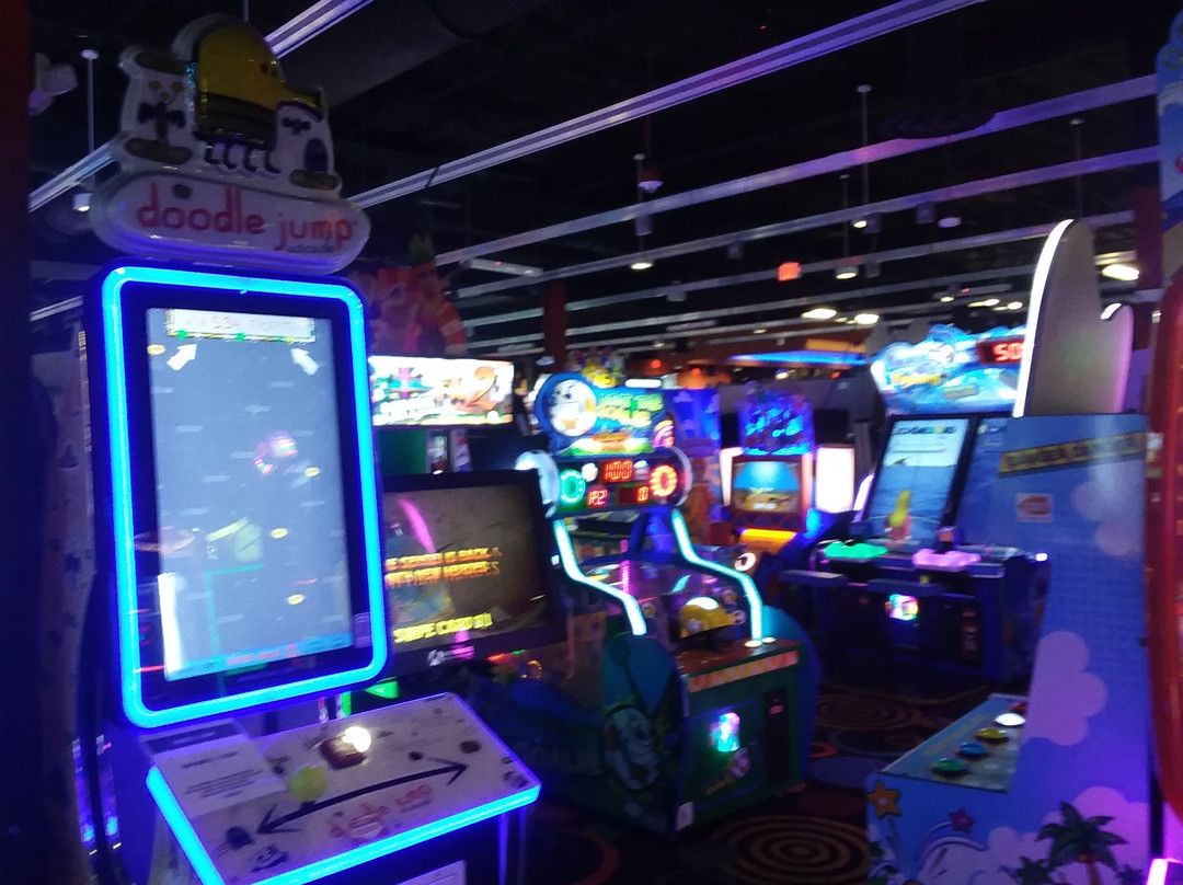 Round 1 Bowling & Amusement-塔克维拉必去景点