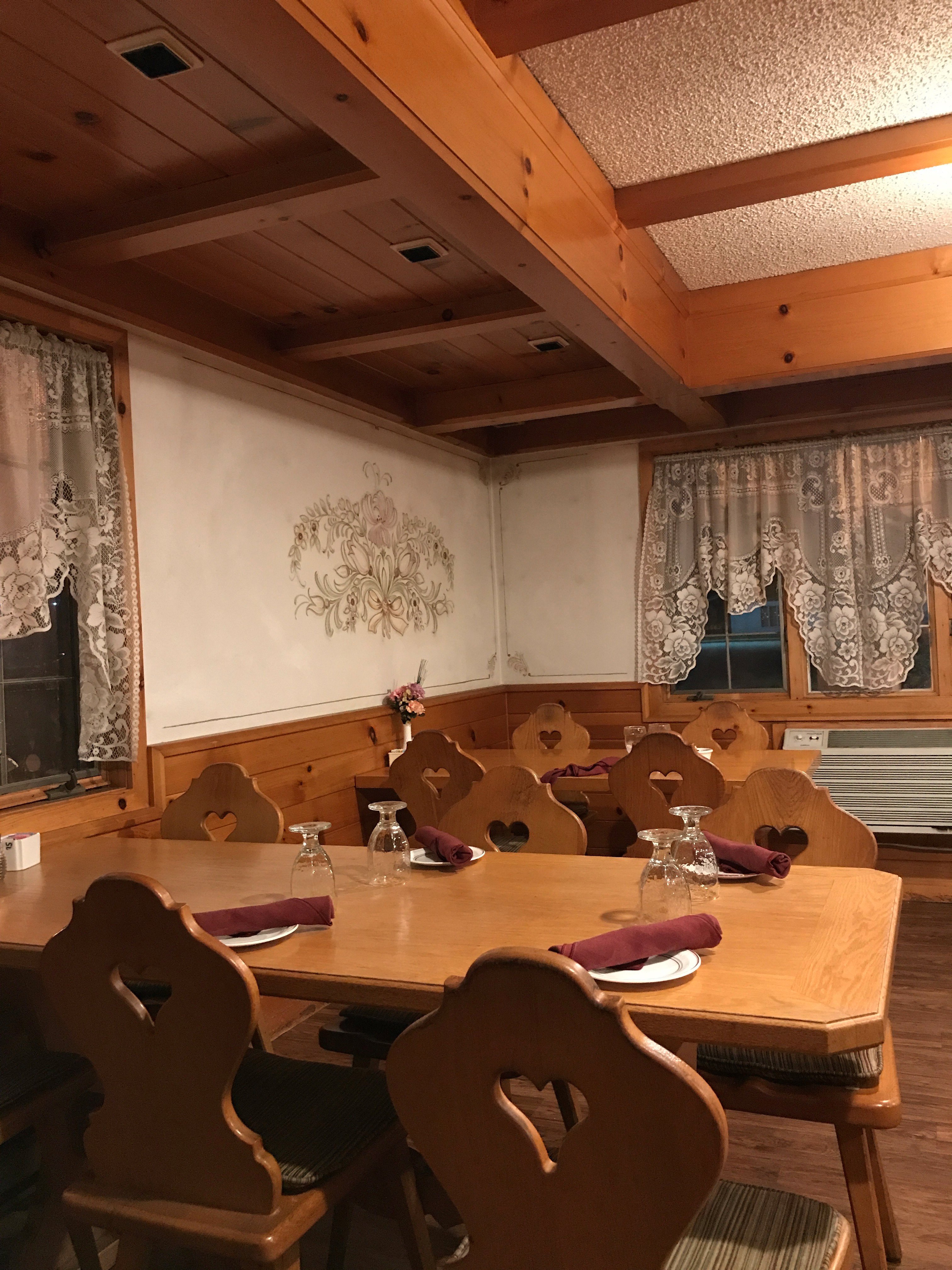 Chalet Landhaus-餐饮