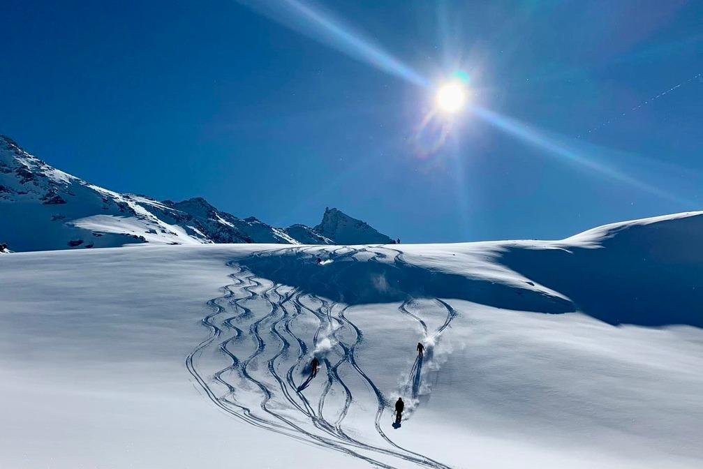 Bekker Mountain Travel