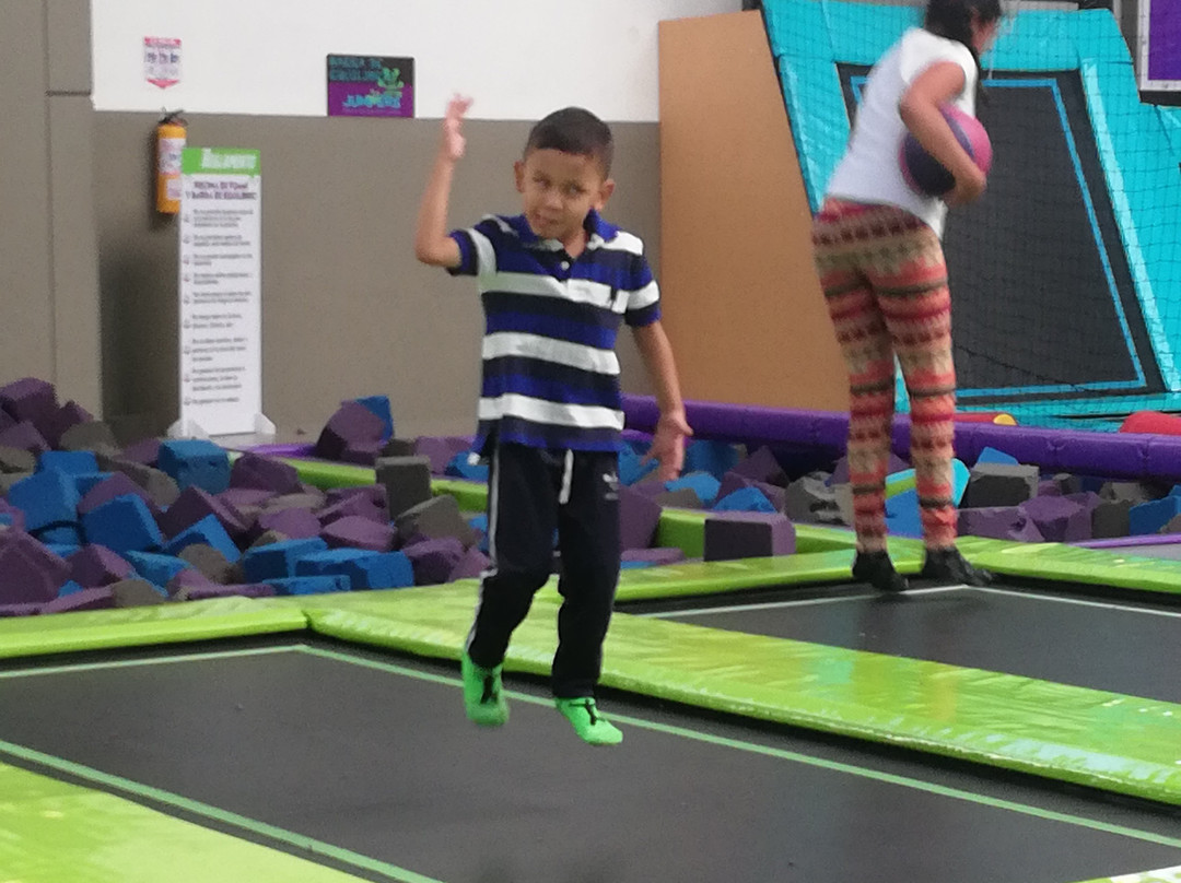 Jumpers Trampoline Park-波哥大必去景点