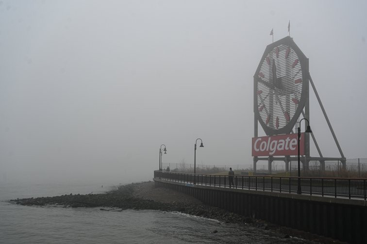 New Jersey Colgate Clock景点图片