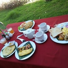 OYO 992 Semilir Senggigi Inn主图