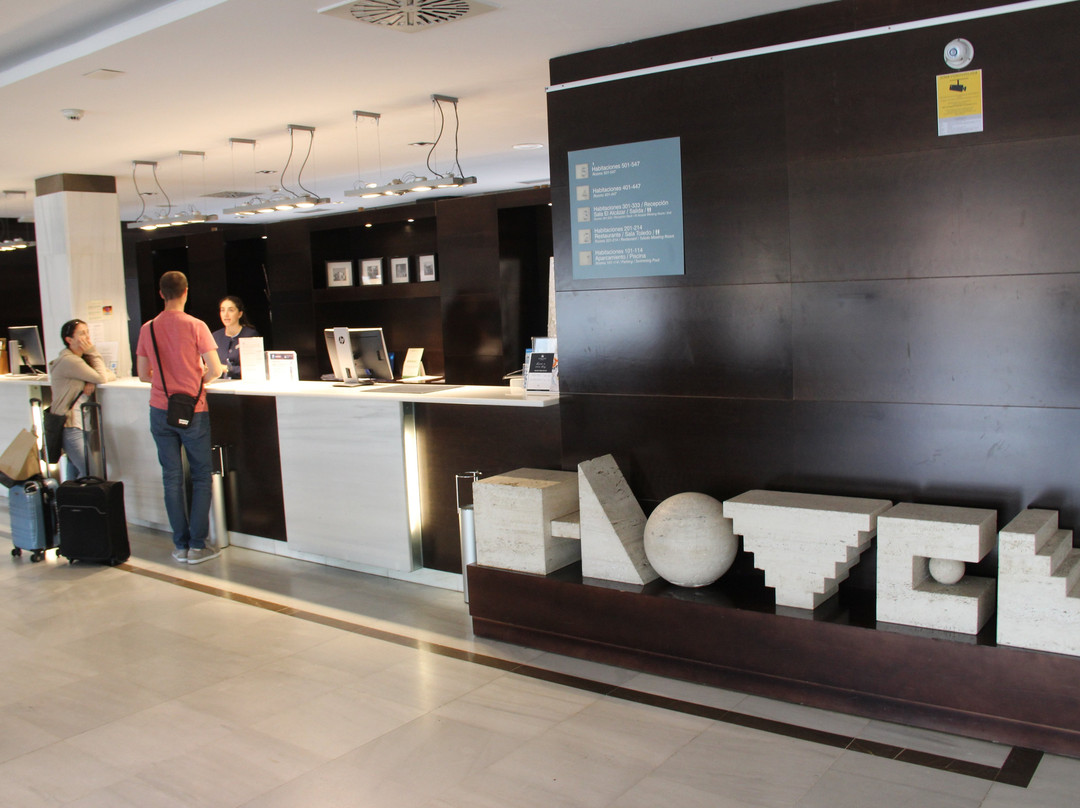 欧洲之星酒店主图