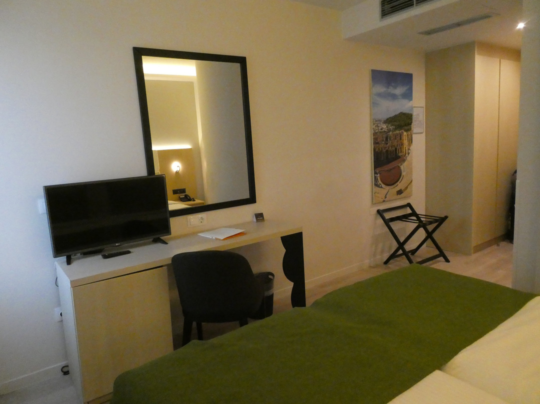 Athens Avenue Hotel主图