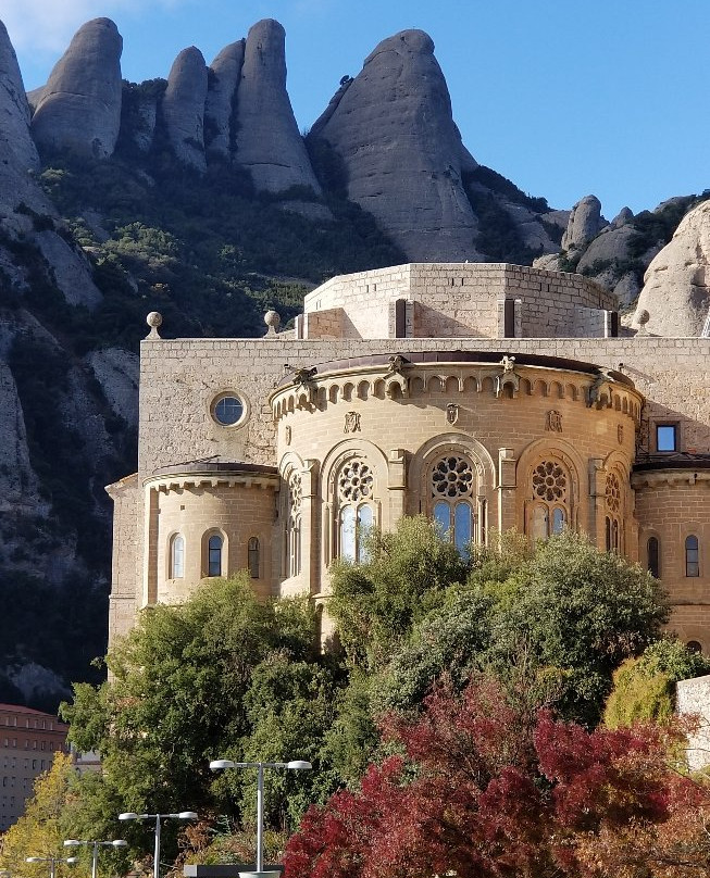 Montserrat Scenic Walking Tour-蒙特塞拉特必去景点