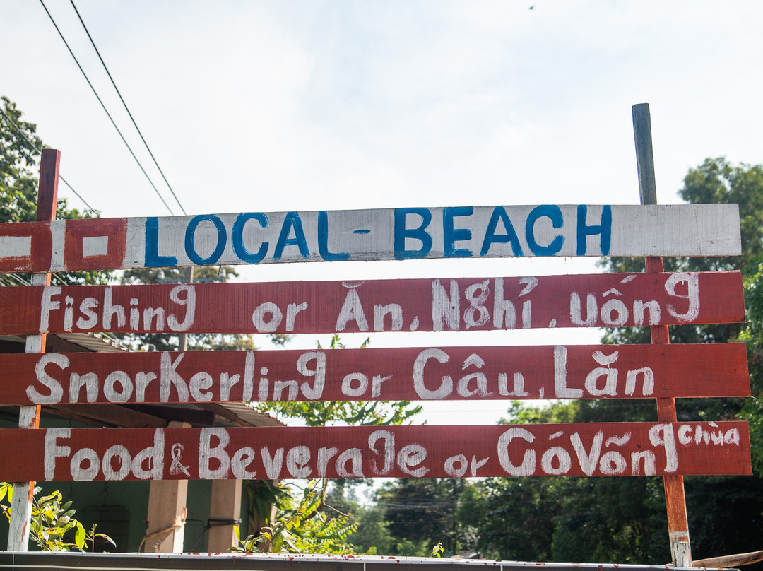 Local Beach Phu Quoc主图