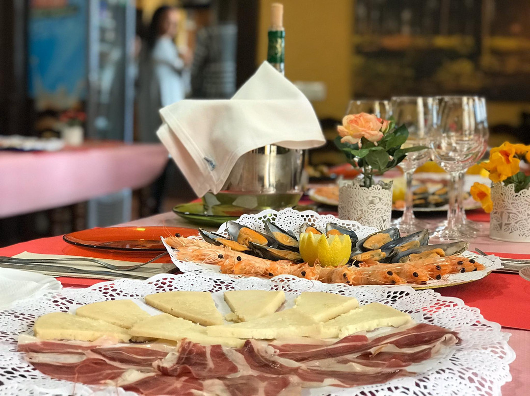 Almensilla餐馆和美食-Cerveceria Cuna