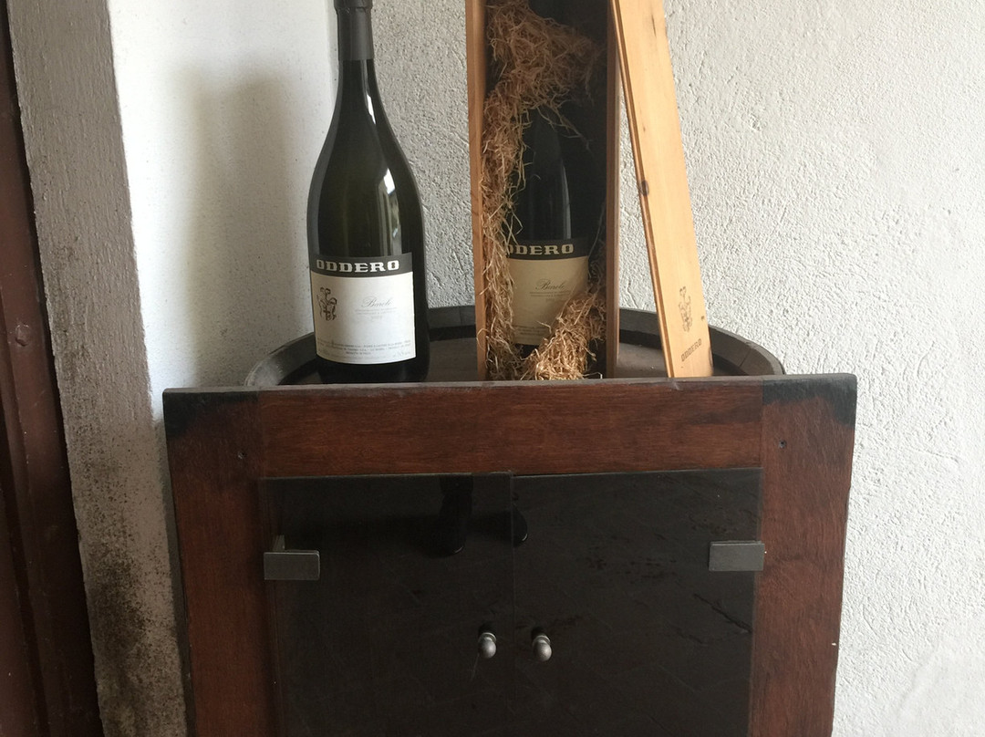 Oddero Poderi e Cantine-拉莫拉必去景点