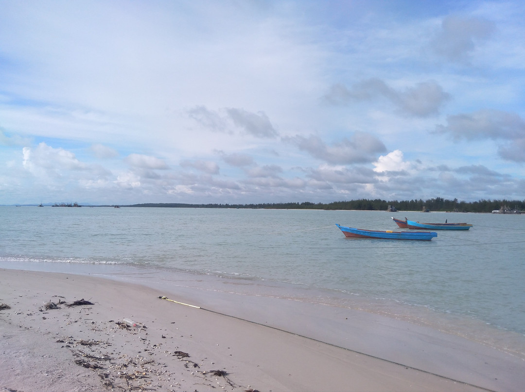 Rebo Beach-Sungailiat必去景点