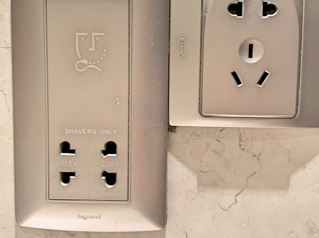 新崇大酒店主图