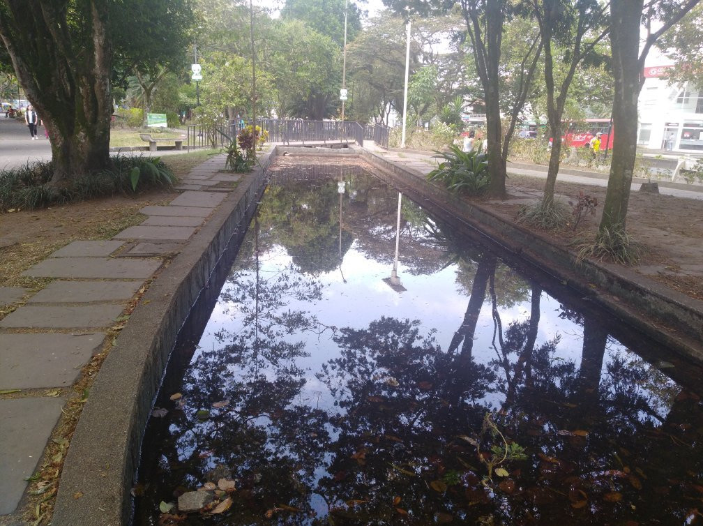 Parque de los Fundadores景点图片