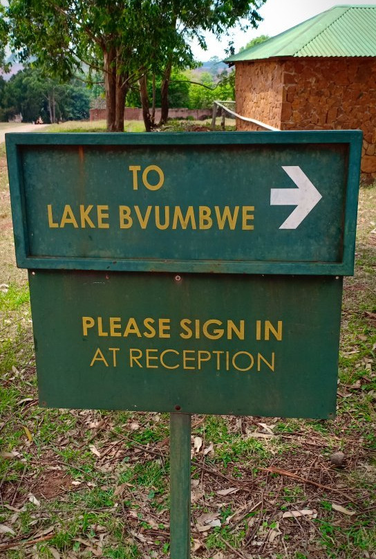Lake Bvumbwe景点图片