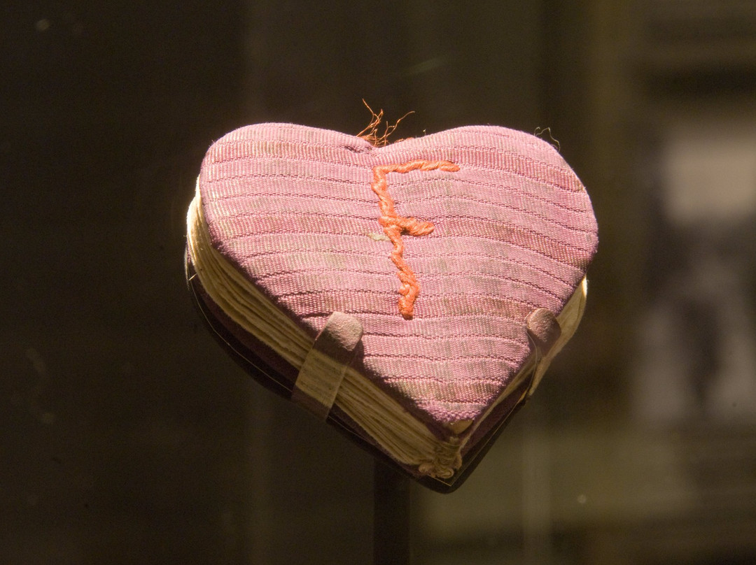 Cote Saint-Luc旅游景点-Musée de l'Holocauste Montréal