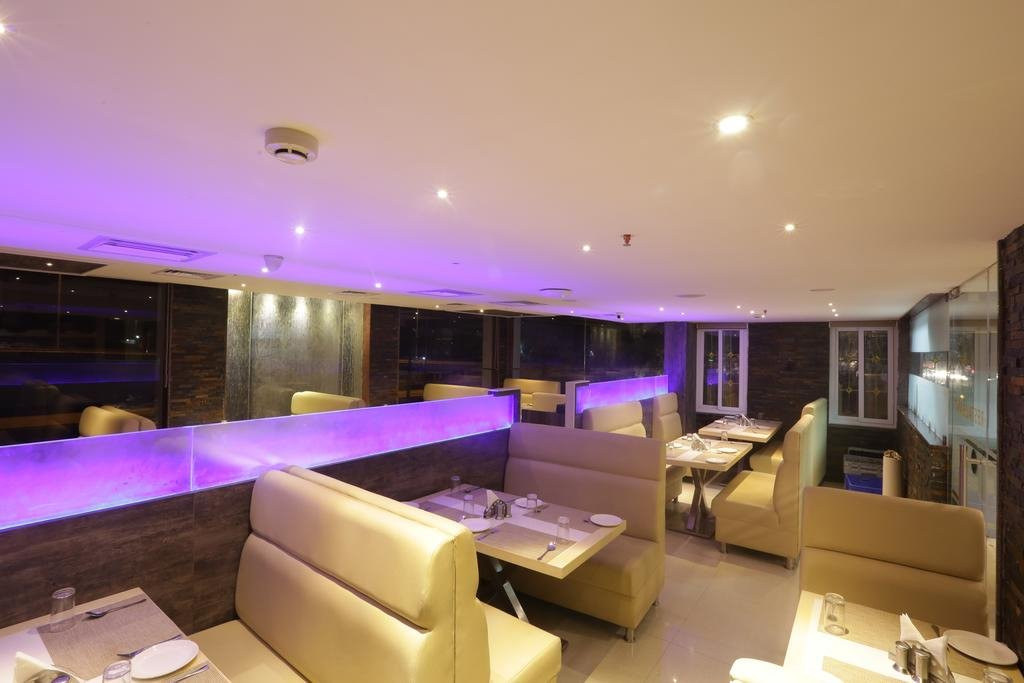 Hotel SRR Grand主图
