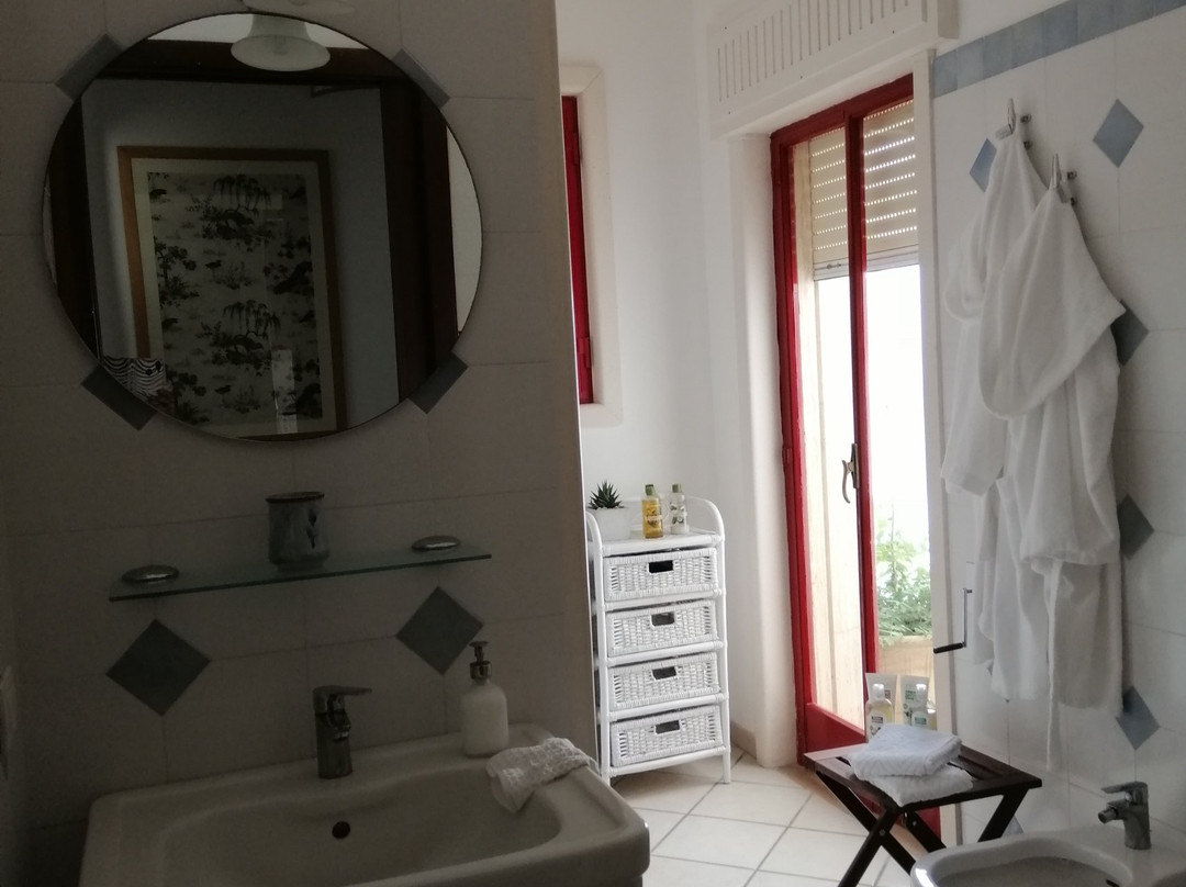 Fuoridalgusciohome主图