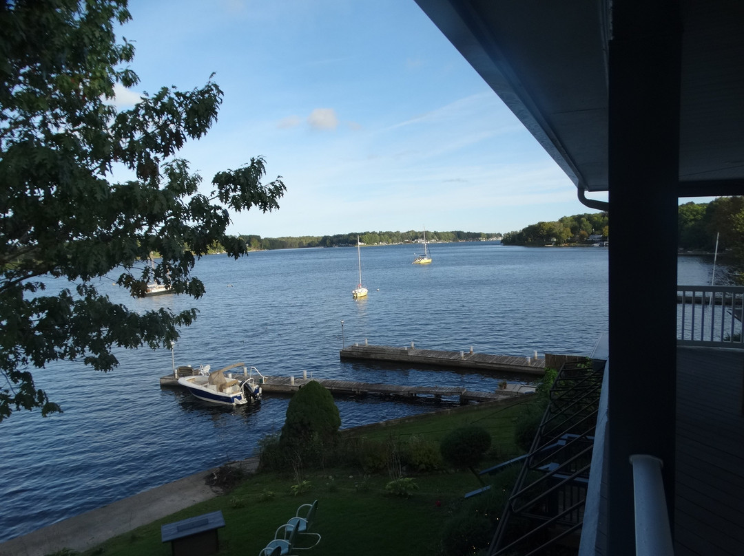 Pleasant Beach Hotel主图