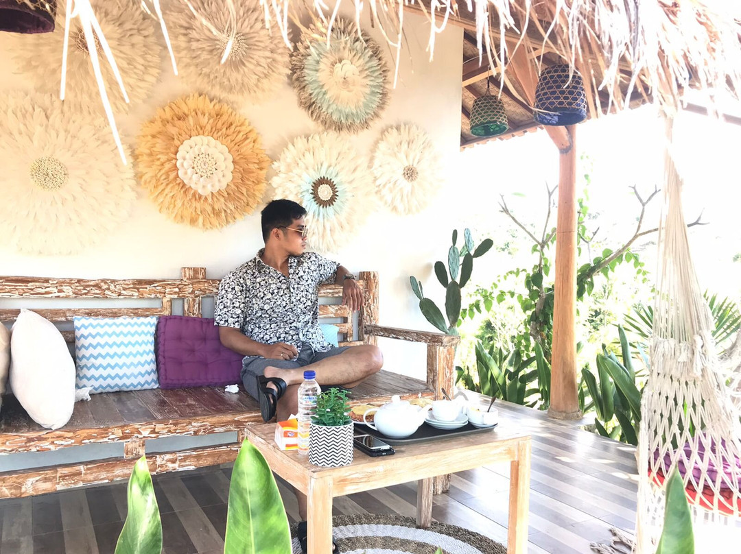 Kaje Cottage & Restaurant