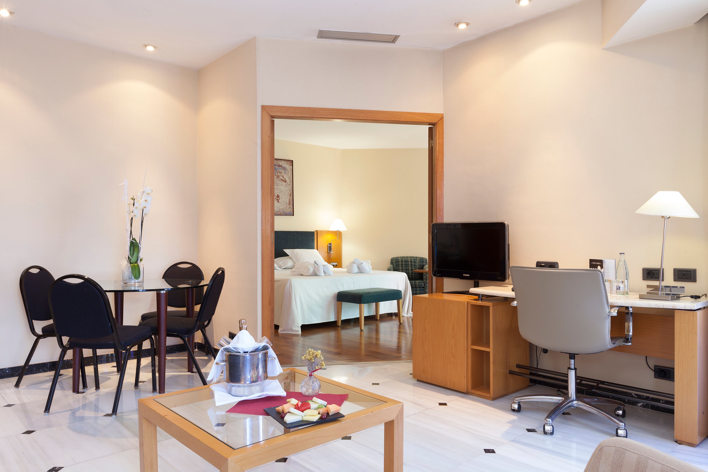 恩尔茨马塔洛市酒店-官方