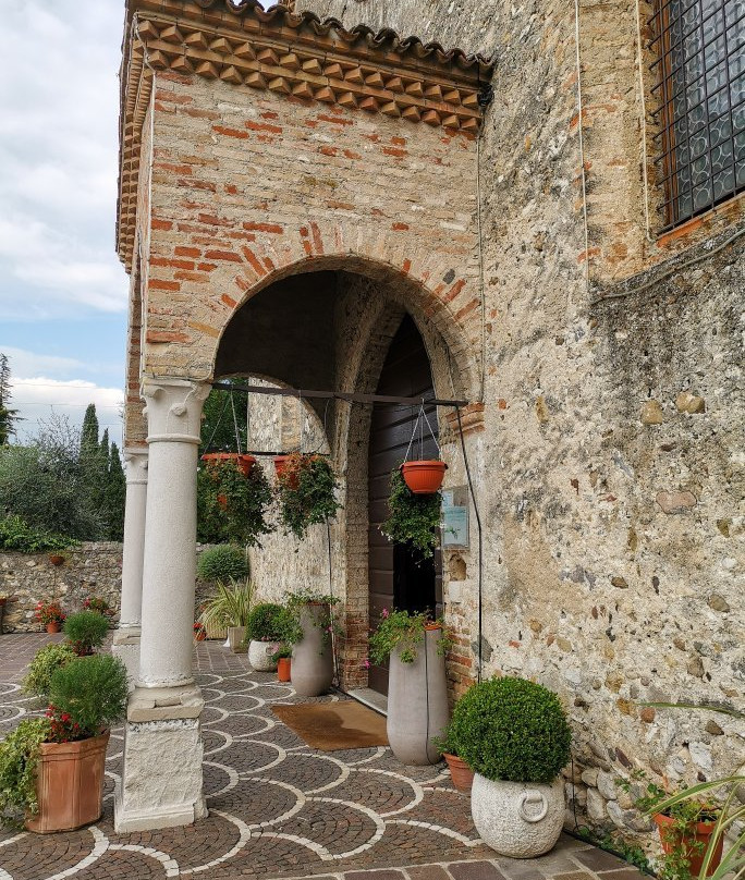 Santuario della Madonna del Carmine-San Felice del Benaco必去景点