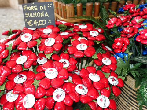 L'Arte del Confetto-苏尔莫纳必去景点