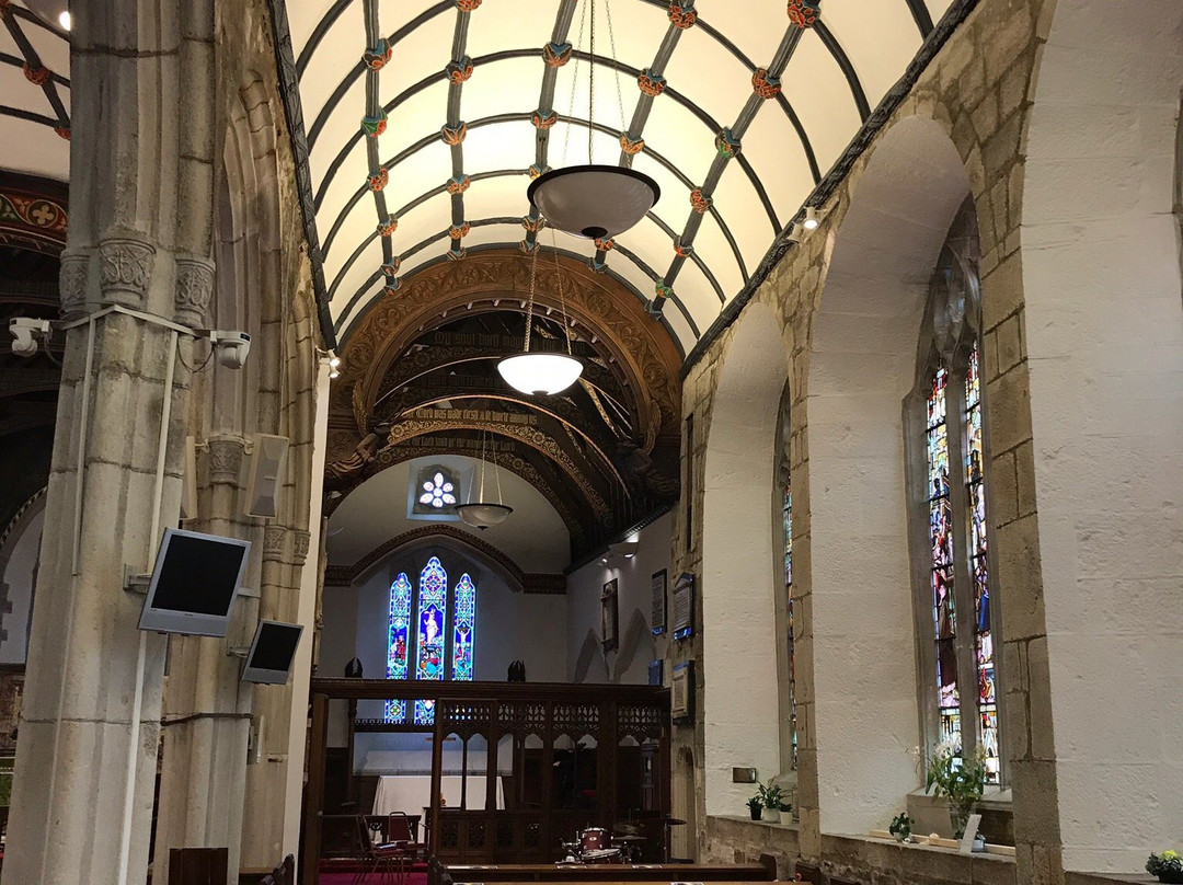 Holy Trinity Church-圣奥斯特尔必去景点