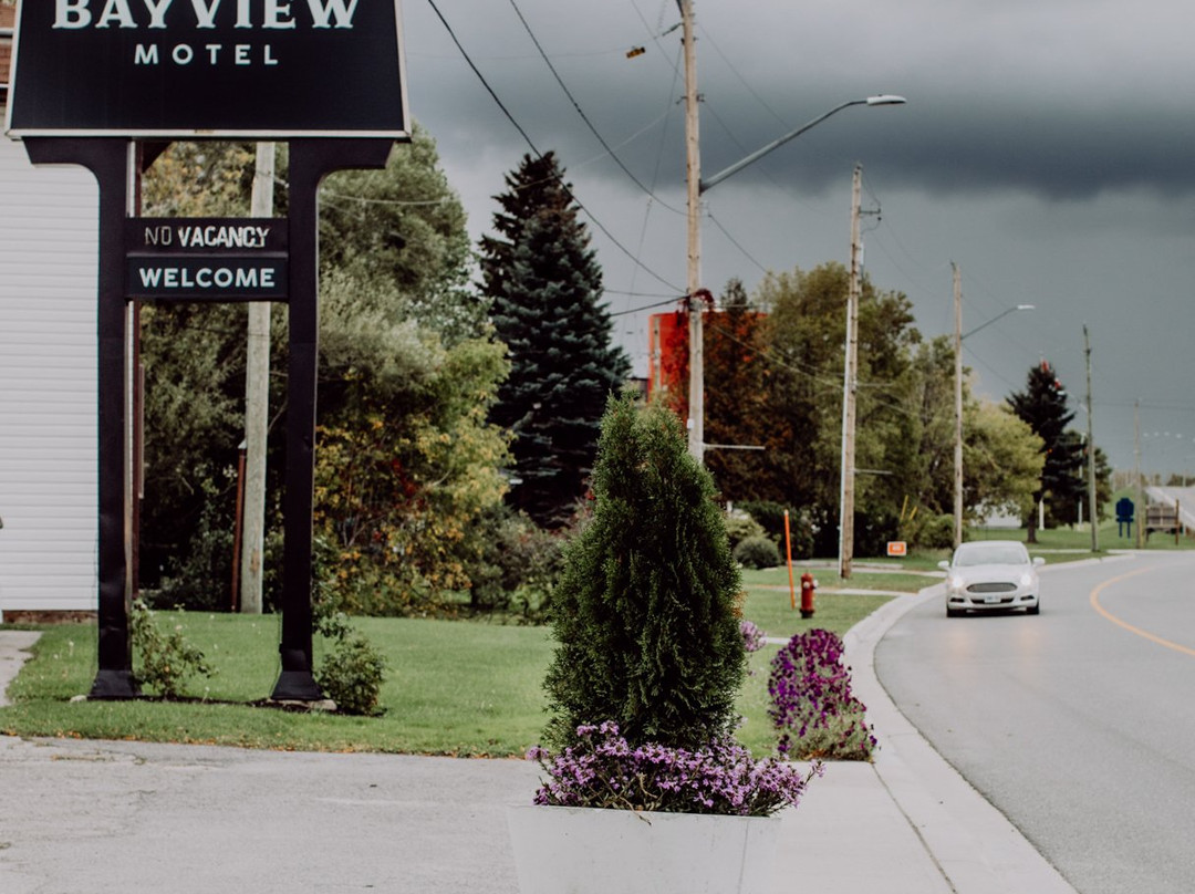 The Bayview Motel主图