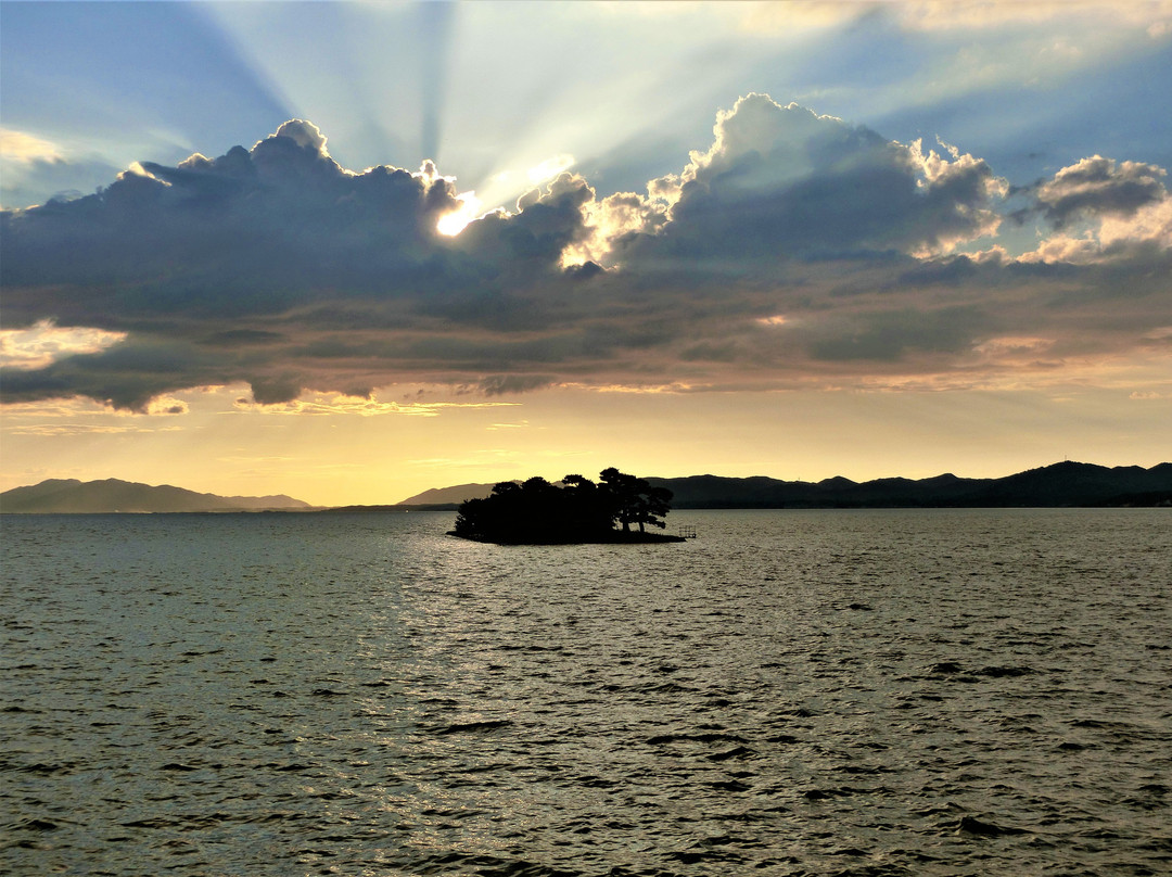 Shinji Lake景点图片