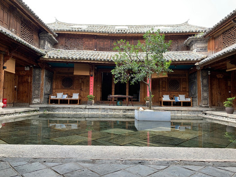 喜洲甲科第文化民宿主图