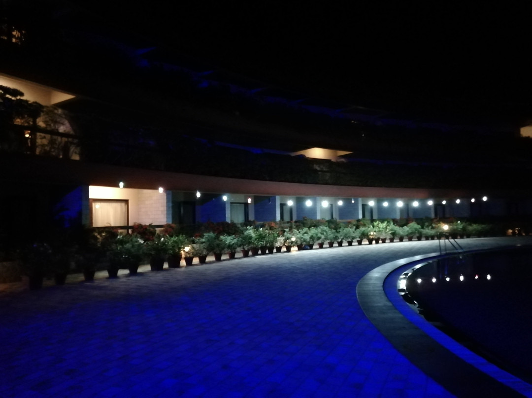 Uday Suites Garden Hotel主图