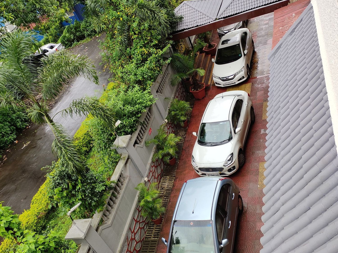 Sterling Lonavala主图