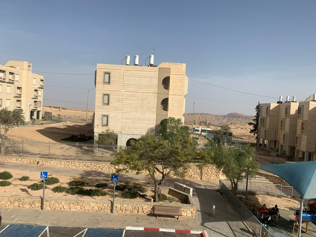 Ramon Suites Hotel主图