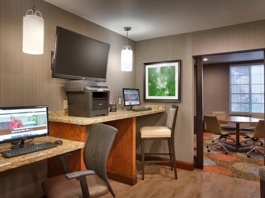Staybridge Suites 米德维勒市 by IHG主图