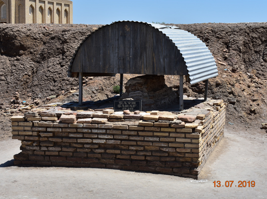 Sultan Tekesh Mausoleum-昆亚乌尔根奇必去景点