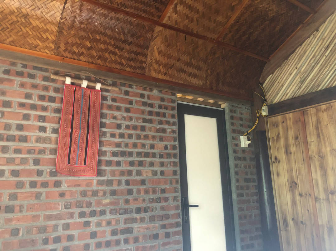 布法罗幸运德西山林小屋主图