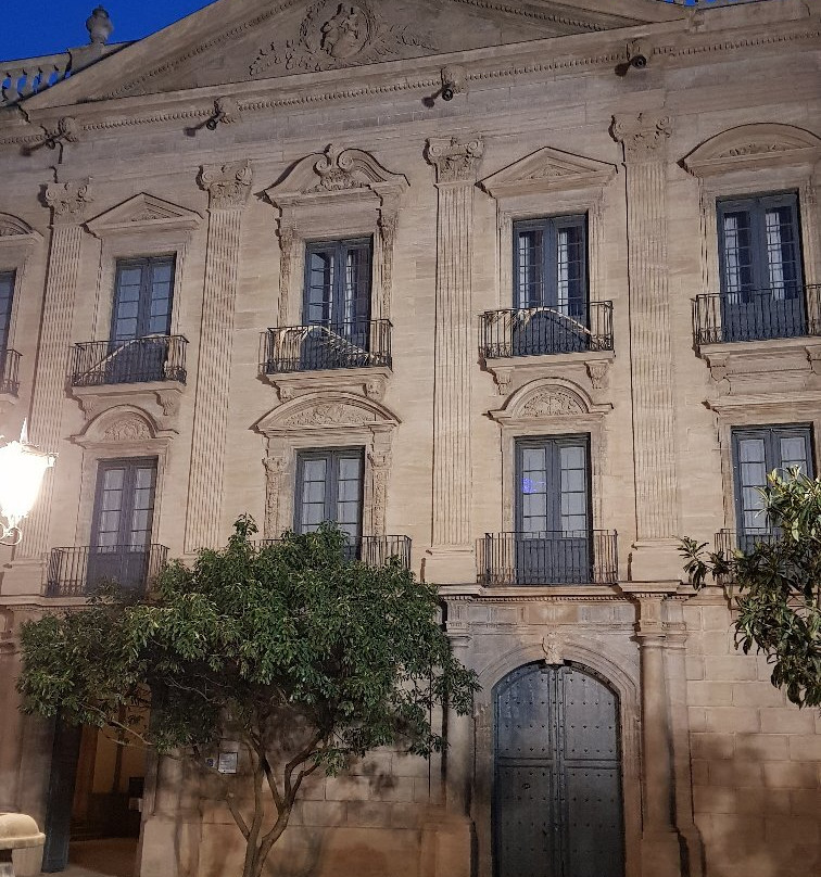 Plaça Del Palau Episcopal-Solsona必去景点