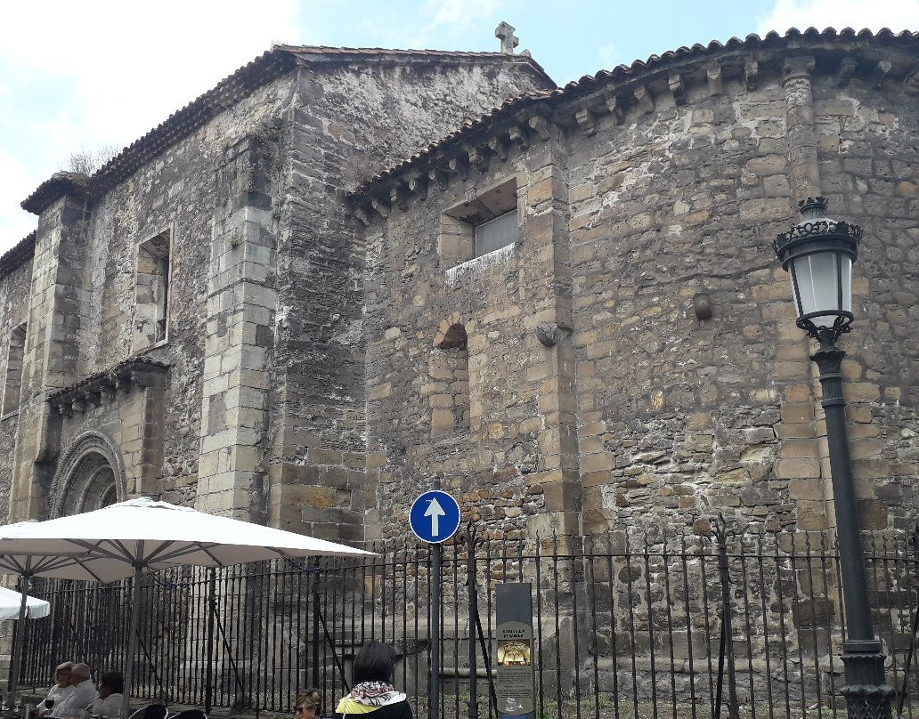 Iglesia Vieja de Sabugo-阿维莱斯必去景点