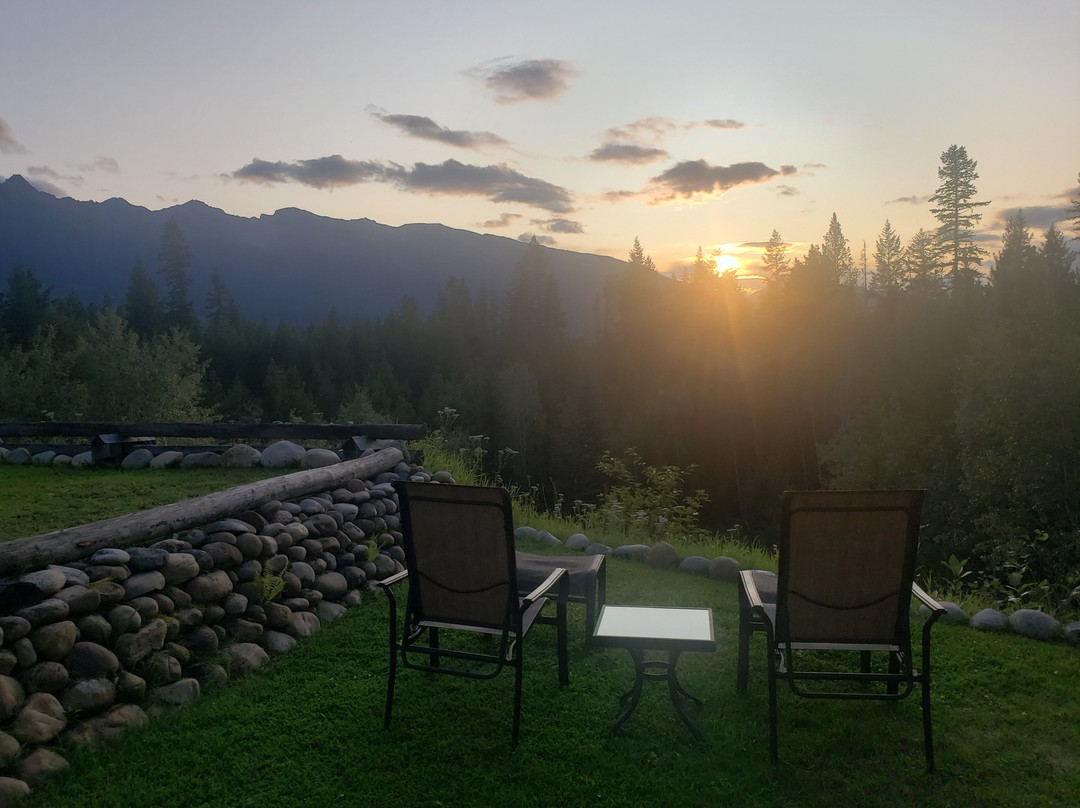 熊果草甸旅馆主图