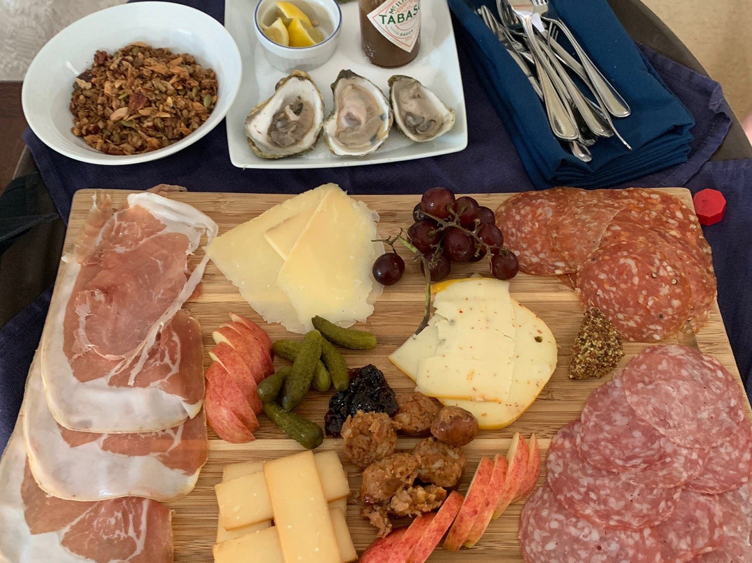 Ned's Landing At Spry Point主图