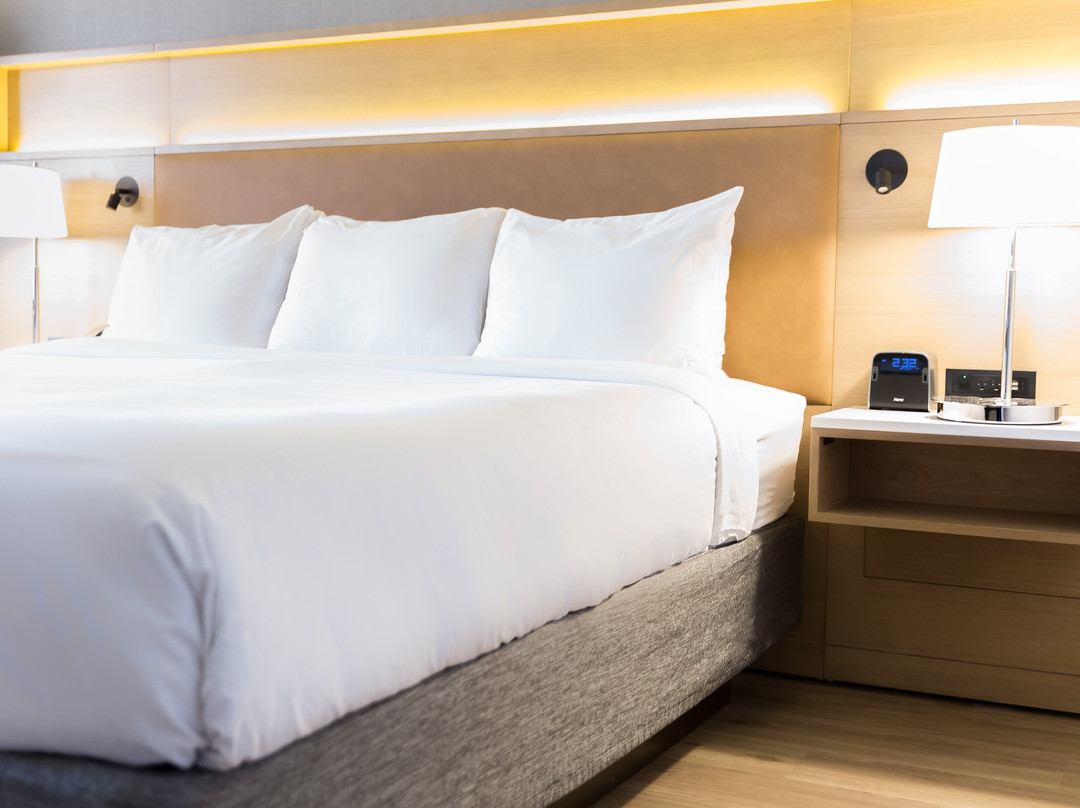 桑尼维尔卡尔森乡村套房旅馆主图