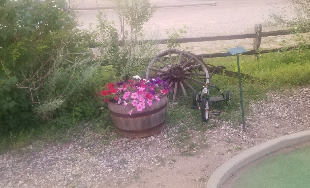 Hidden Valley Golf Resort-埃斯特万必去景点