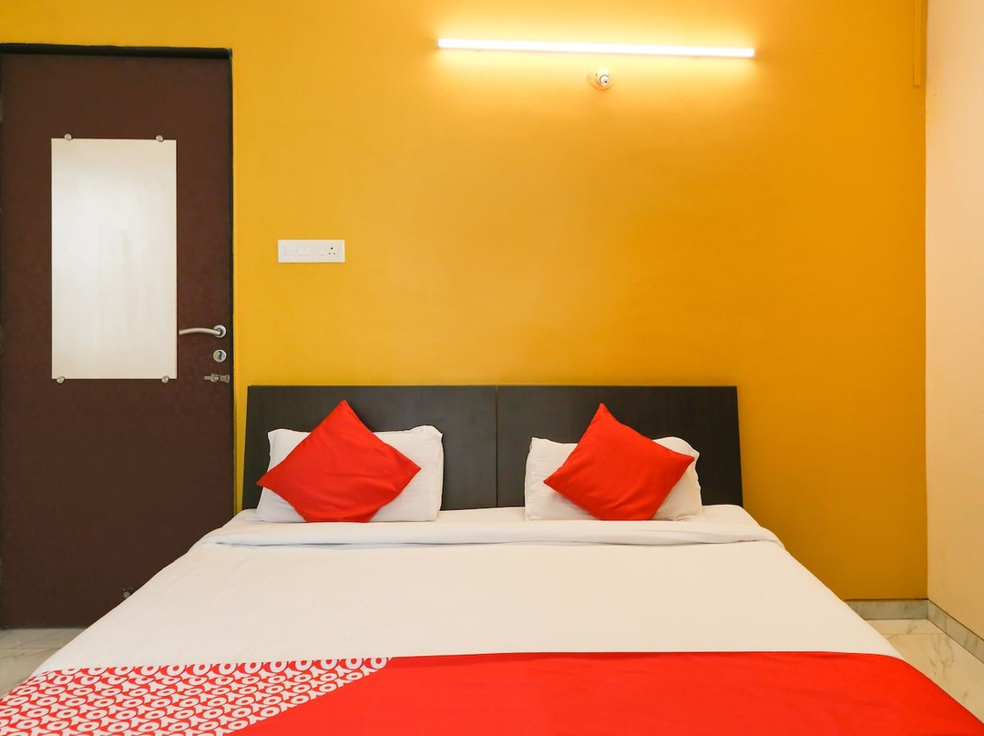 Capital O 10329 Hotel Truvic主图