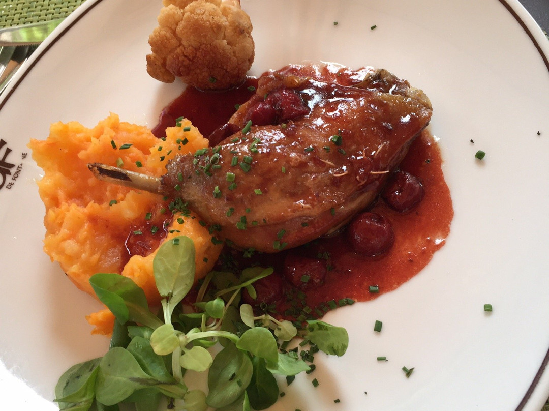 Logis Hotel Restaurant Auberge de Fontaine主图