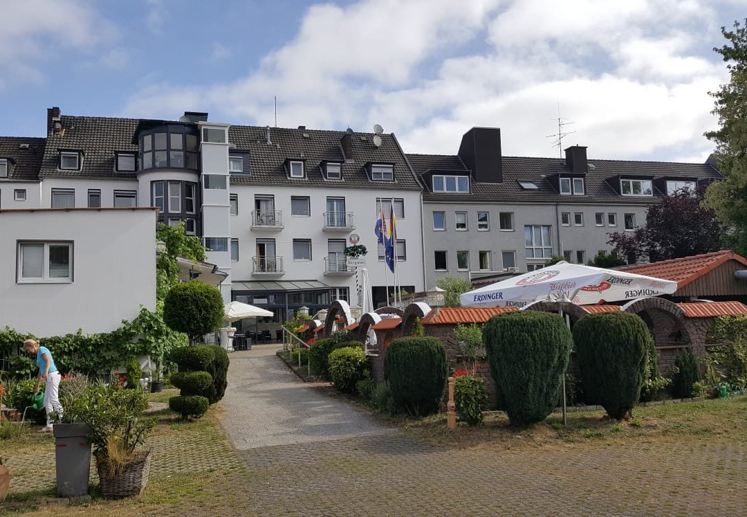 艾梅里希斯达德特酒店主图