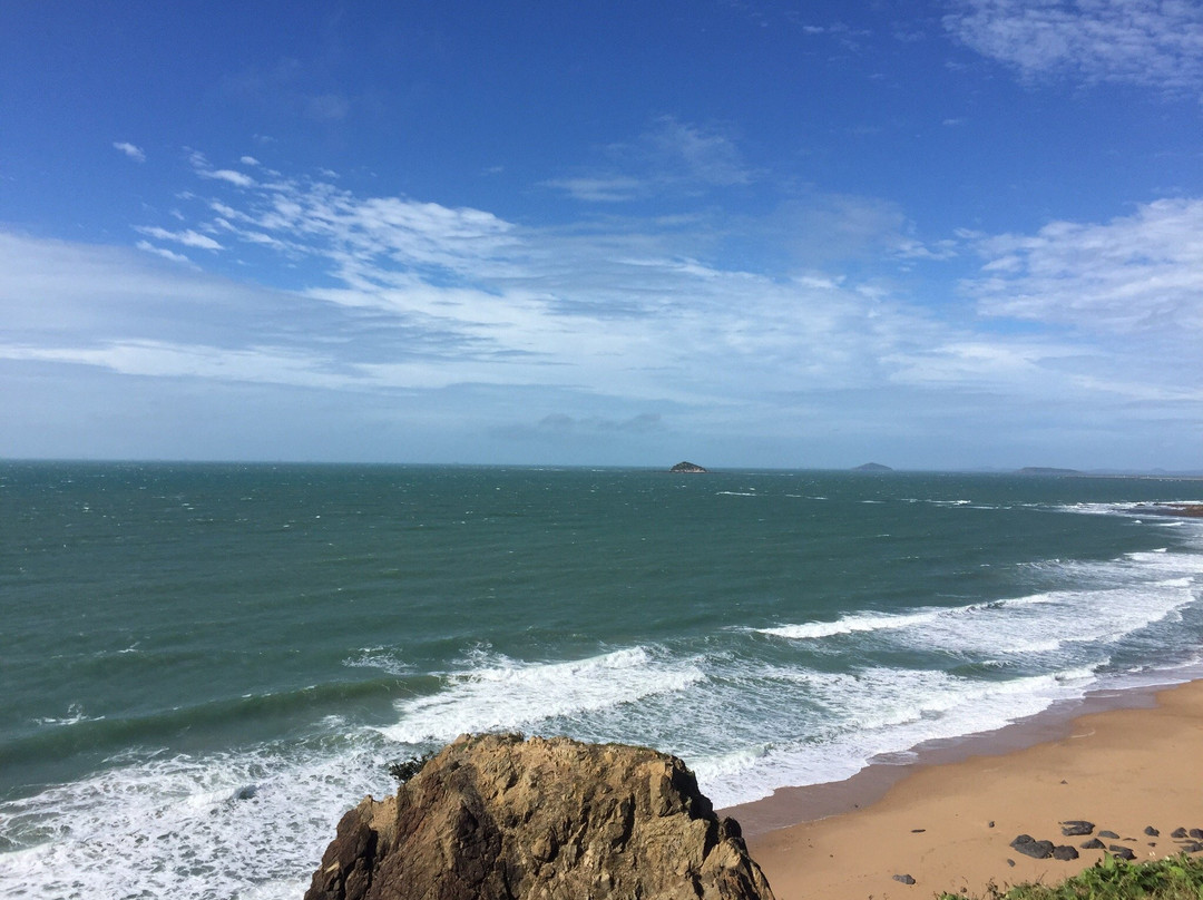 Lamberts Beach Lookout景点图片