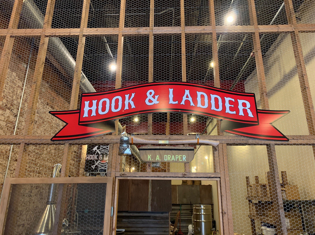 Hook & Ladder Distillery-金斯波特必去景点
