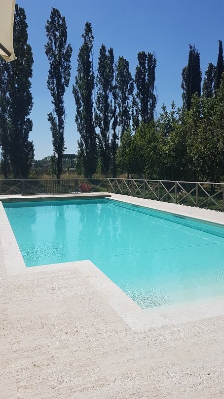 Agriturismo Manzoni-泳池